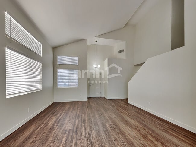 Photo - 2084 Lipari Ct