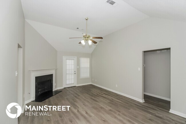 Photo - 1616 Camille Way