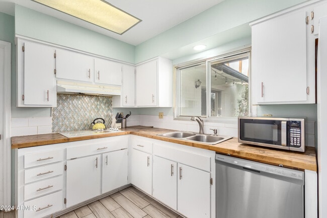 Photo - 4428 W Laurie Ln