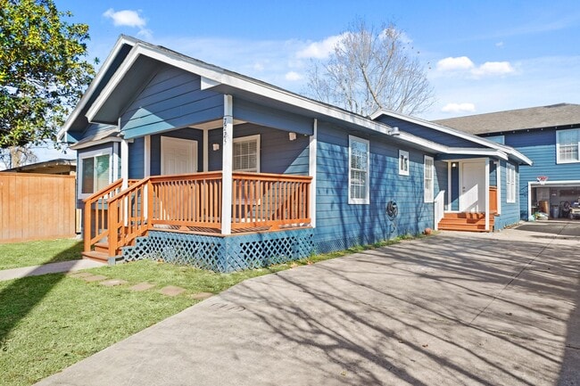 Photo - 7225 Sherman St