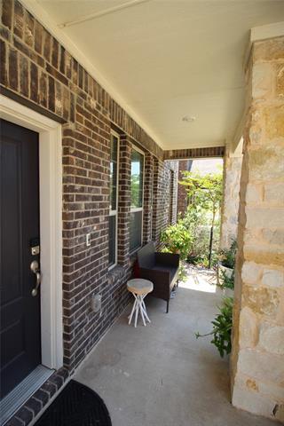 Photo - 3700 Banton St