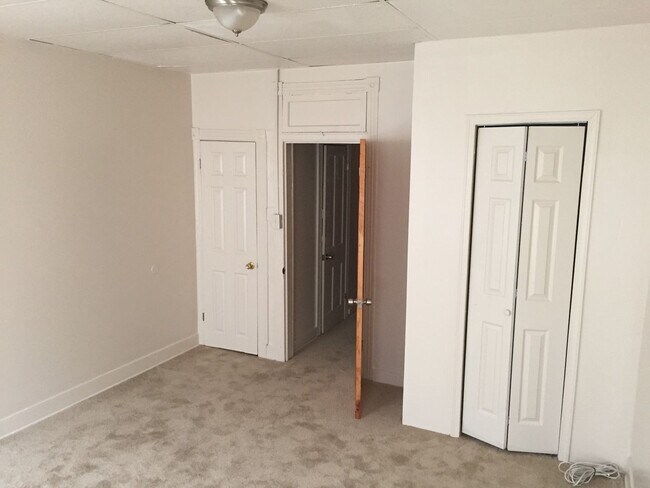 Photo - Great Druid Hill Home