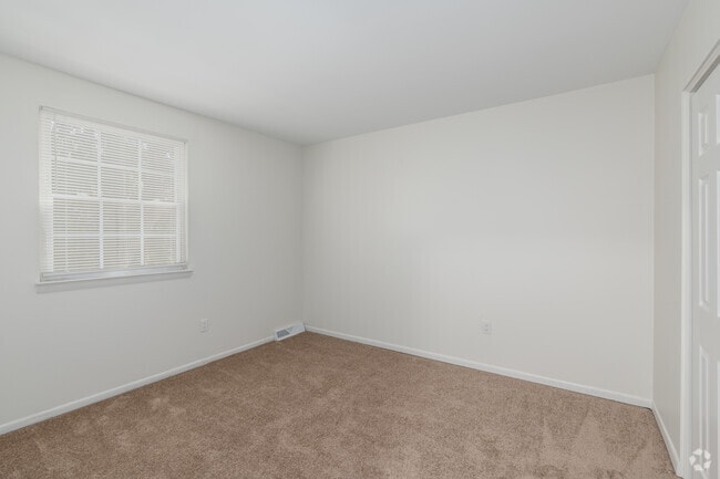 2BR, 1BA - 945SF - Bedroom