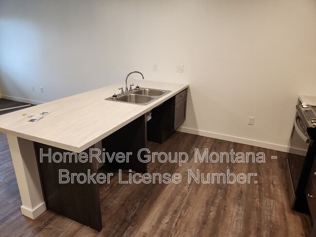 Photo - 1365 Rodgers St