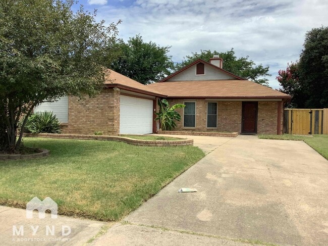 Photo - 2209 Markland St House