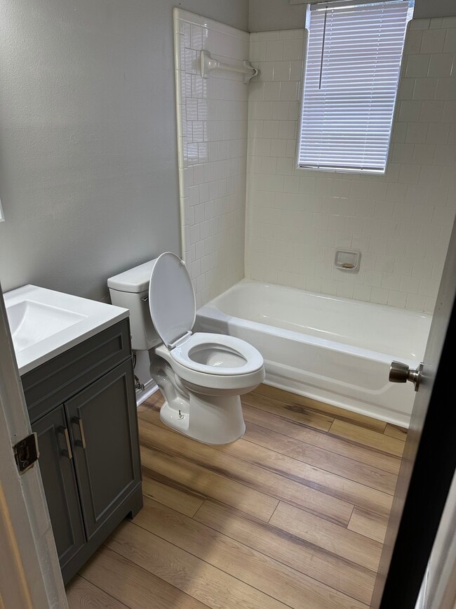 Photo - 219 N Carys Ln Unidad Carys Lane