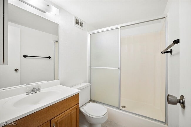 Photo - 3930 University Center Dr Unidad 409