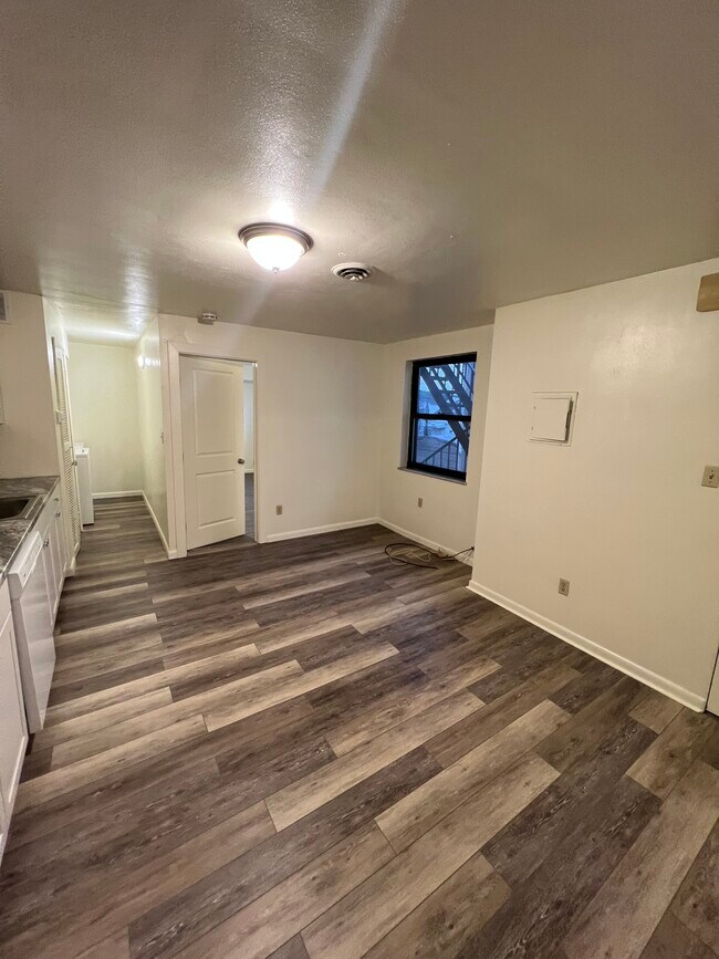 Photo - 3312 Juliet St