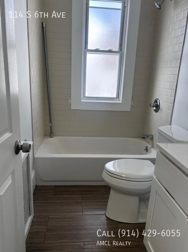 Photo - 114 S 6th Ave