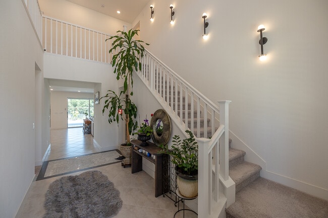 Photo - 1381 Porpor Ct