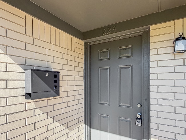 Photo - 229 NW 79th St