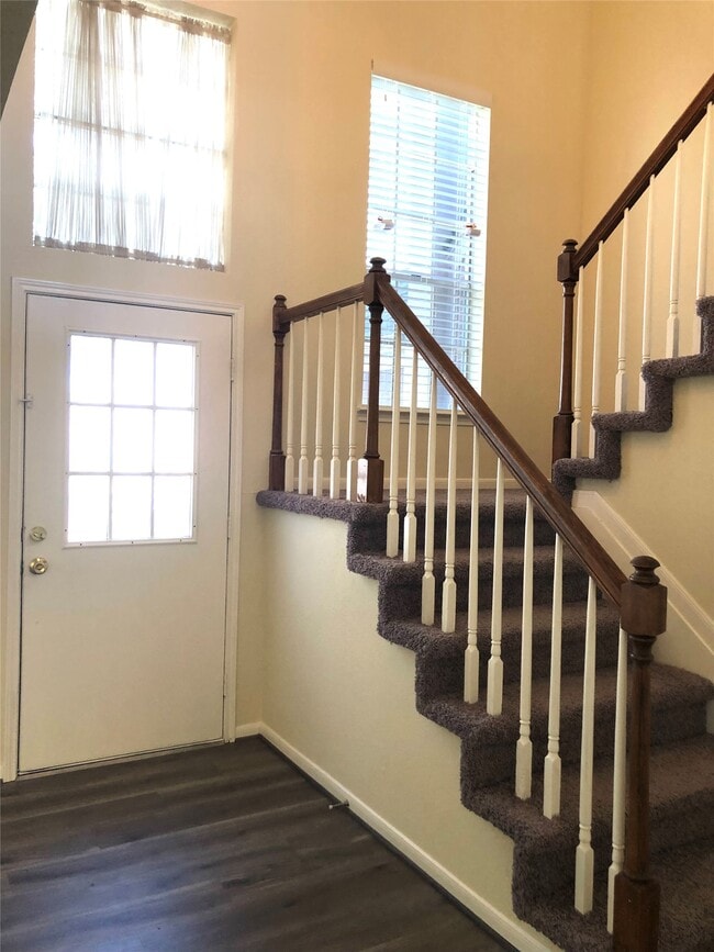 Photo - 4819 Sunshine Dr