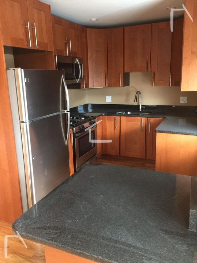 Walk to Longwood, Central het/AC, In-Unit ... - Walk to Longwood, Central het/AC, In- Condo Unit ...