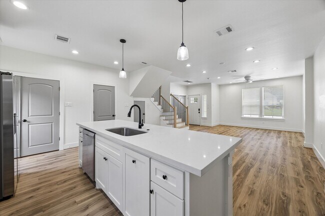 Photo - 2749 Redrock St Unit B