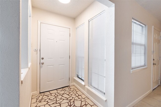 Photo - 5417 Knollridge Dr