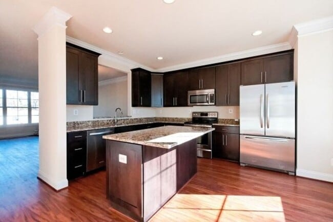 Photo - 1570 Wickham Pond Dr
