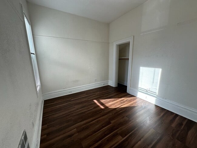 Photo - 2429 Central Ave Unit 2429 Central Ave #B - LU