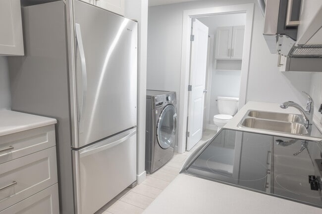 Photo - 1455 Cherniak Way SW