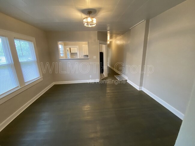Photo - 775 Dequincy St