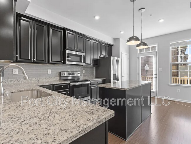 Photo - 4613 Marlene Mews House