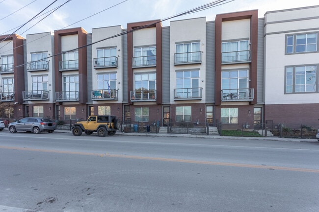 Photo - 1 Newell Ave