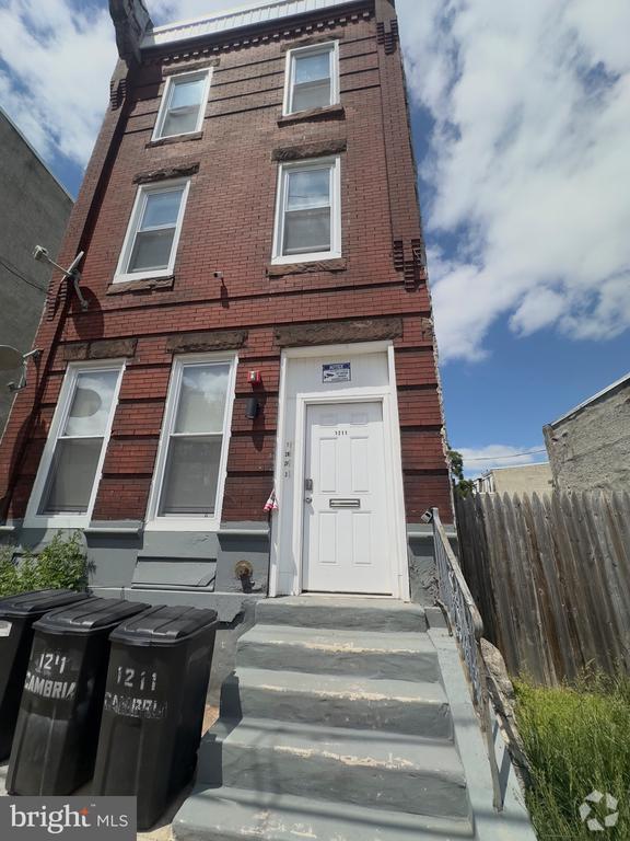 Building Photo - 1211 W Cambria St Rental