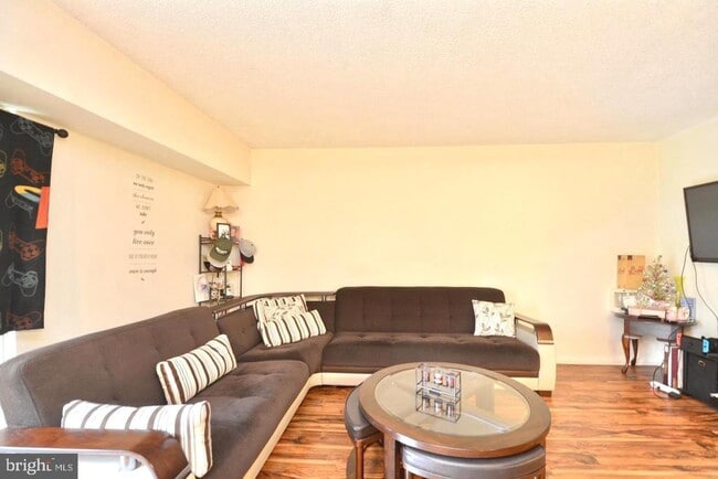 Photo - 11643 Stoneview Square Unit 2B