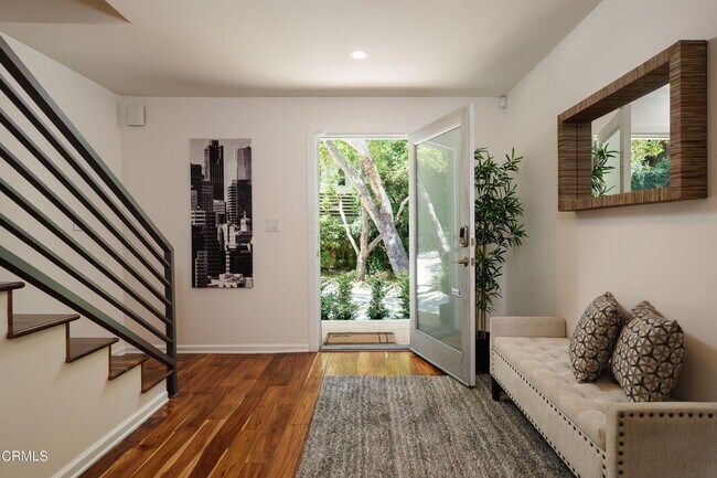 Photo - 1721 La Loma Rd