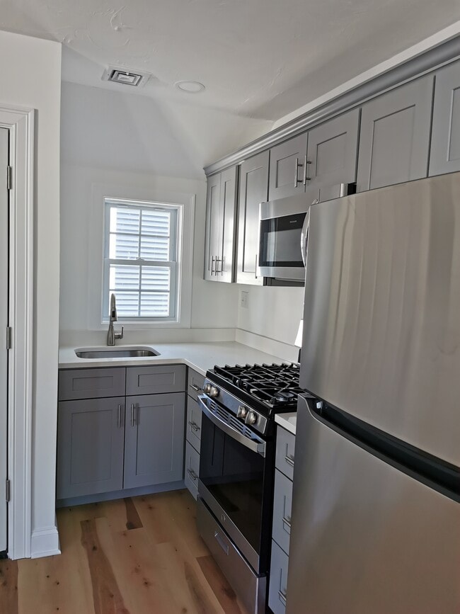 Photo - 11 Willet St