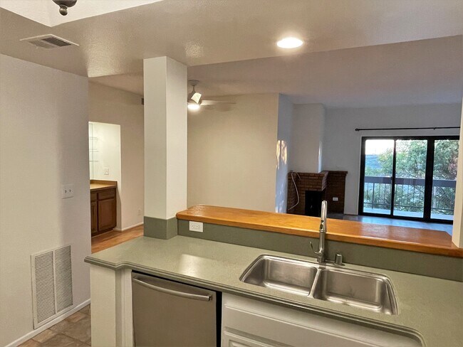 Kitchen, living room,balcony - 8180 Manitoba St Unidad E140