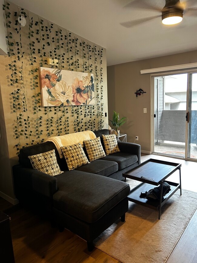 Photo - 1385 W University Ave Unidad 284