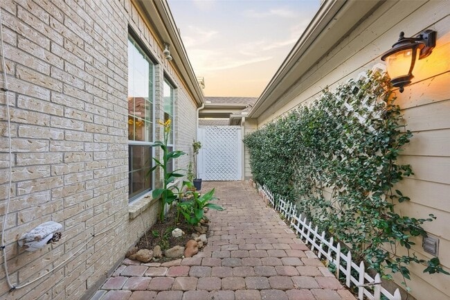 Photo - 2838 Misty Heath Ln