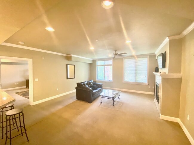 Living Room - 88 S 900 E Unit 206