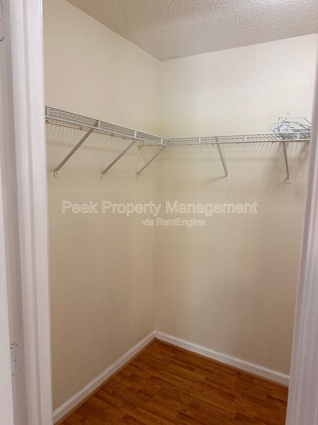 Photo - 9411 Links Ln Unidad M