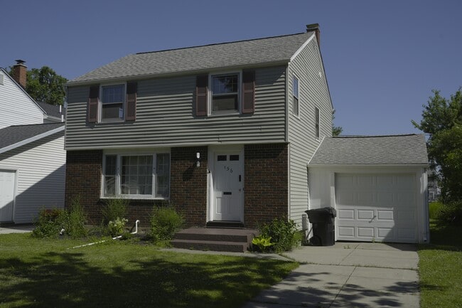 Building Photo - 156 Stoneleigh Ave Rental