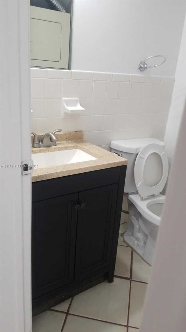 Photo - 5407 NW 27th St