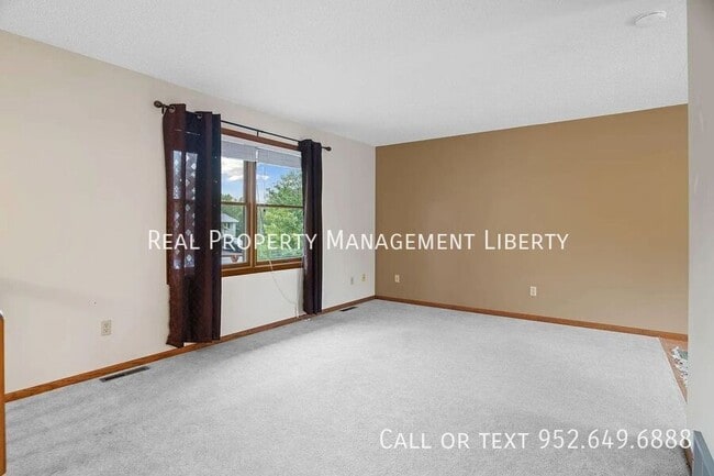 Photo - 1939 Murphy Ave