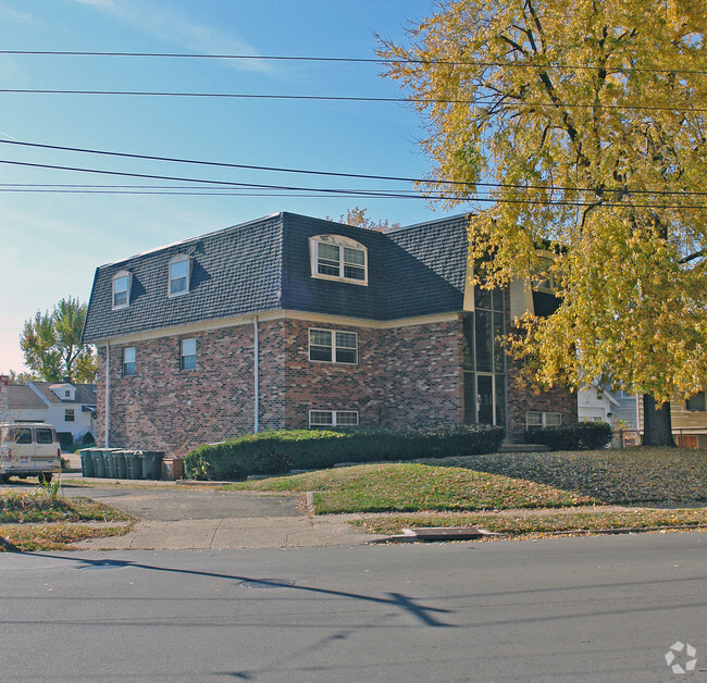 1635 Watervliet Ave - 1635 Watervliet Ave Apartamentos