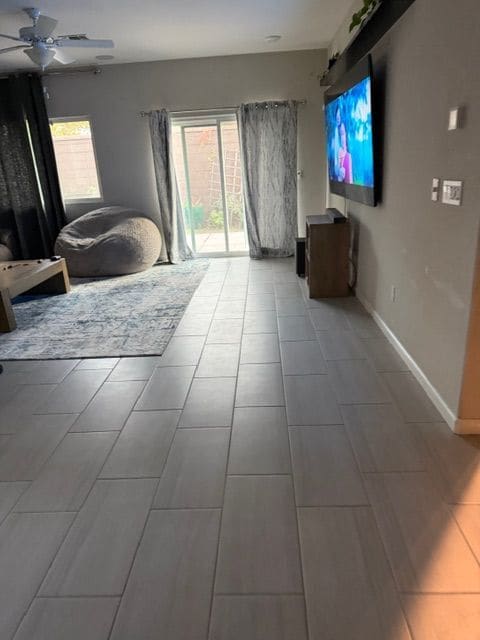 Photo - 2416 Raphael Wy