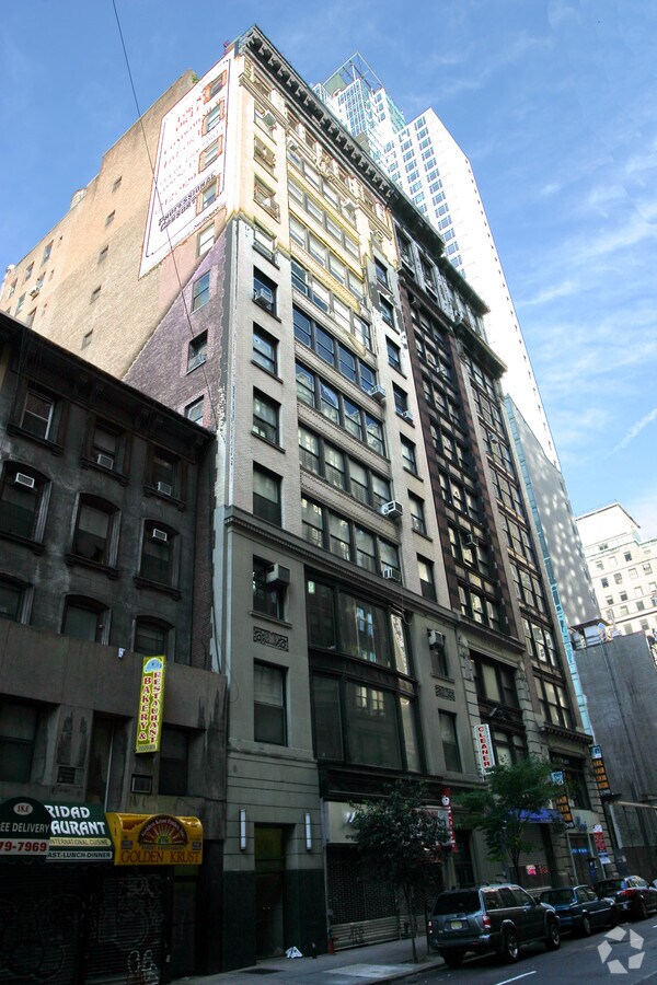 Photo - 14-16 E 33rd St