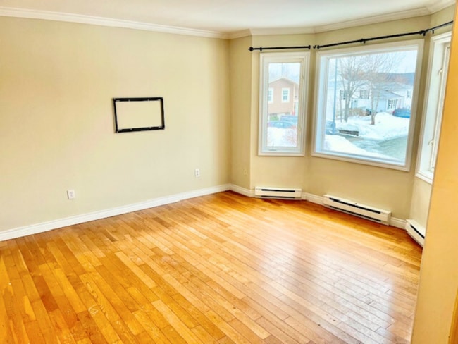 Photo - 11 Windfall Crescent Unit Main