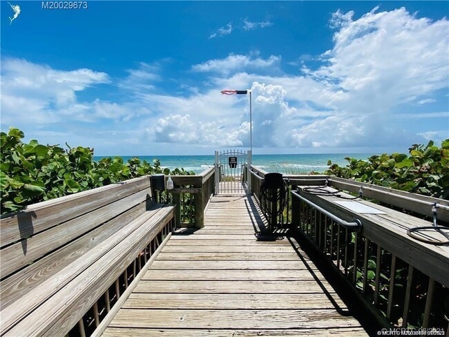 Building Photo - 10044 S Ocean Dr Unit 203 Rental