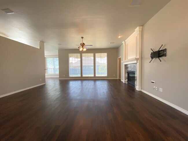 Photo - Absolute Dream in NW OKC!!