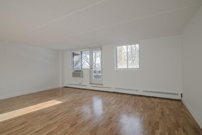 Photo - 4800 Maisonneuve Blvd W Unité 608