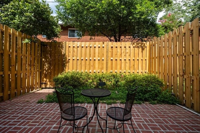 1604 Briarcliff Rd NE Unit 2