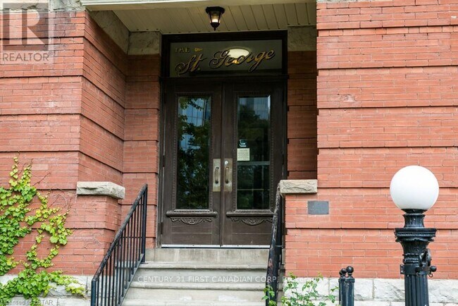 Photo - 440 Wellington St Unité 101