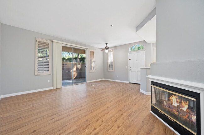 2726 Dunstan Dr
