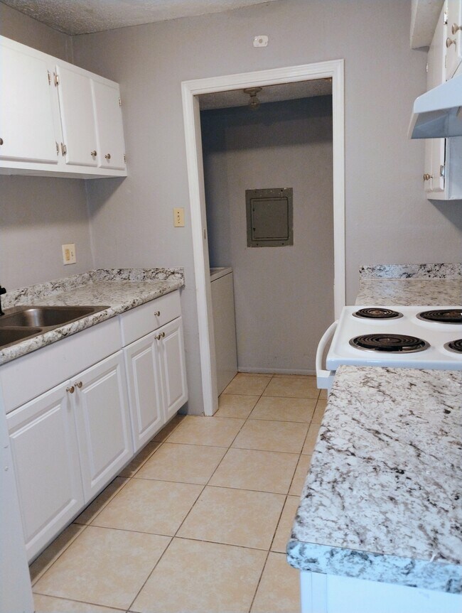 Photo - 5245 Kimberlin Ave Unit C