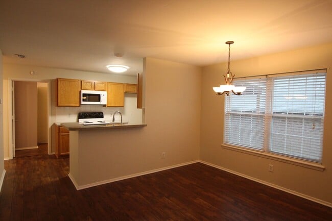 Photo - Beautiful 4 bedroom 2 bath home in Whitehouse - Coming Soon!
