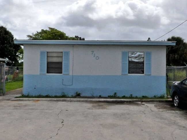 Building Photo - 710 N 20th St Unit A